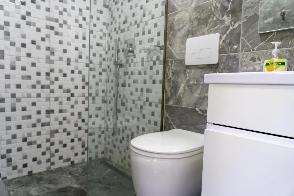 Elite - Seafront Appartement Sarandë